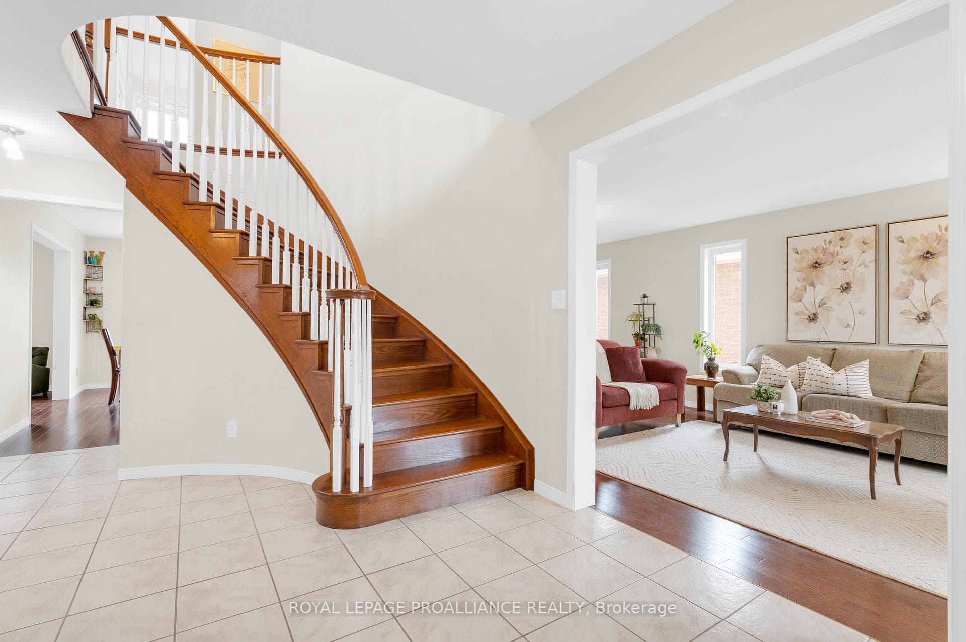 91 Hickory Grove photo 8