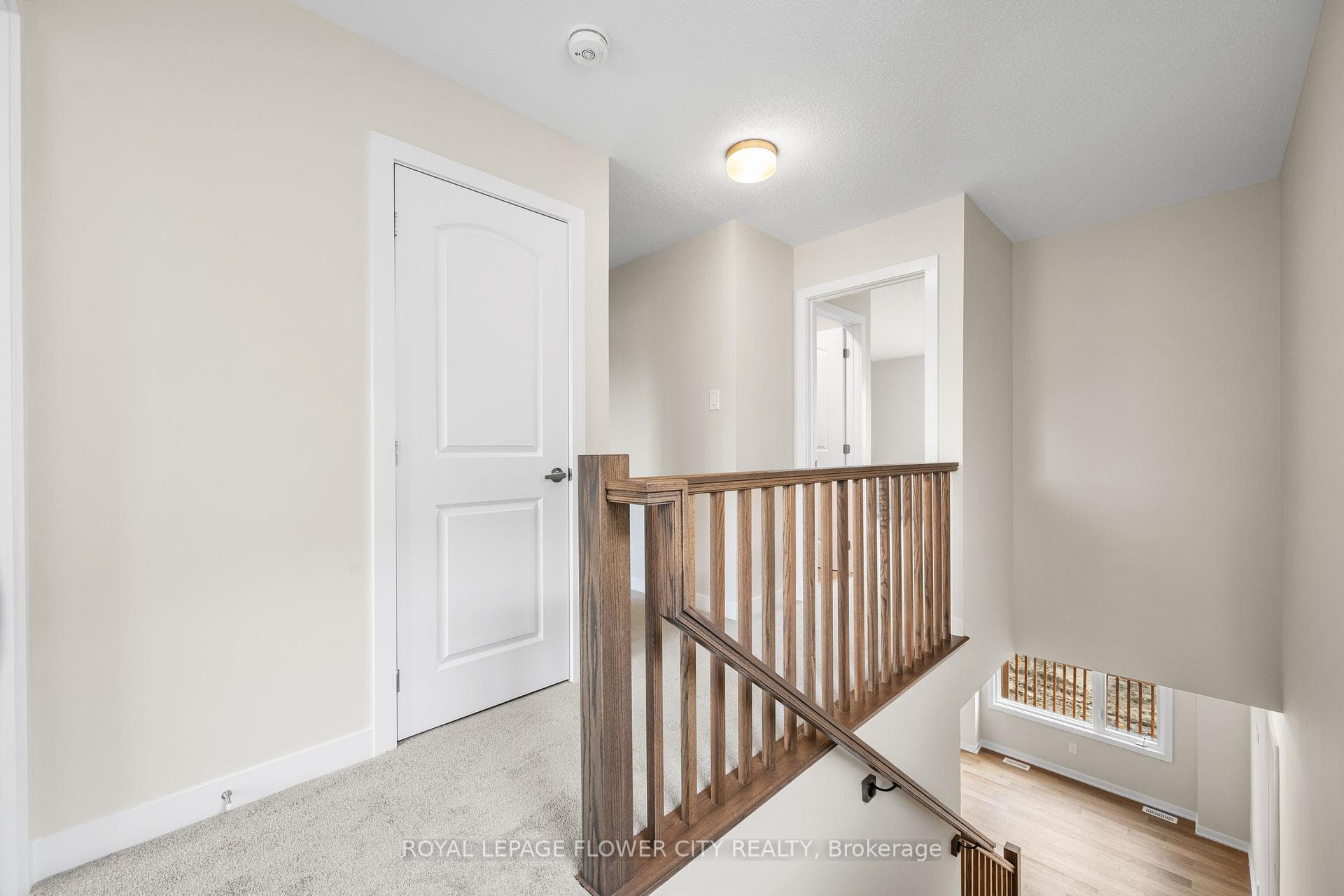 283 Les Emmerson Drive photo 6