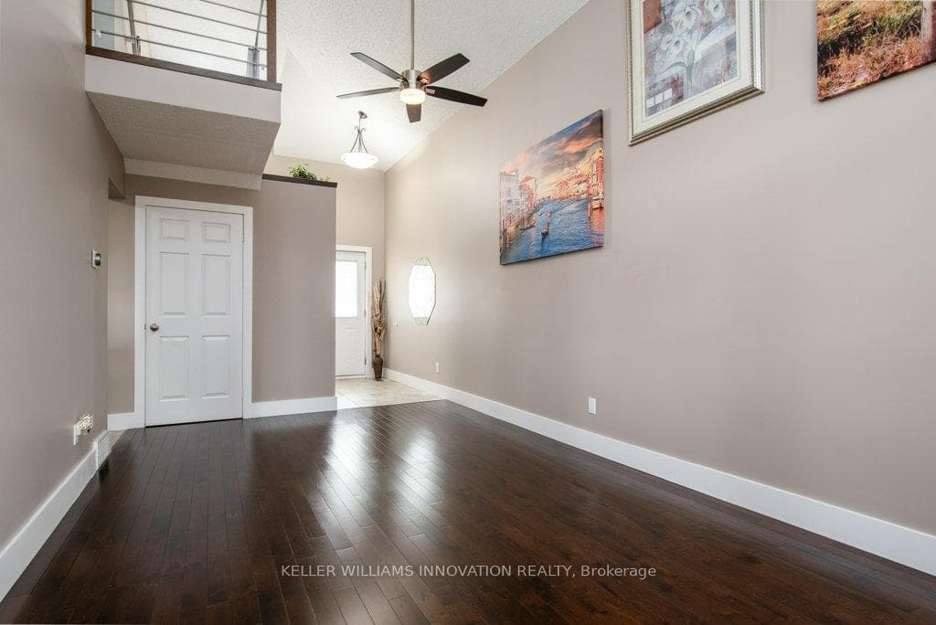 676 WESTHEIGHTS Drive photo 5