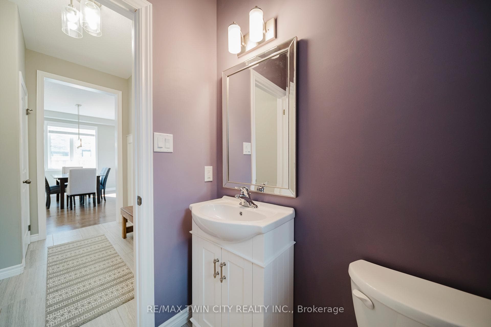 597 Sundew Drive photo 20