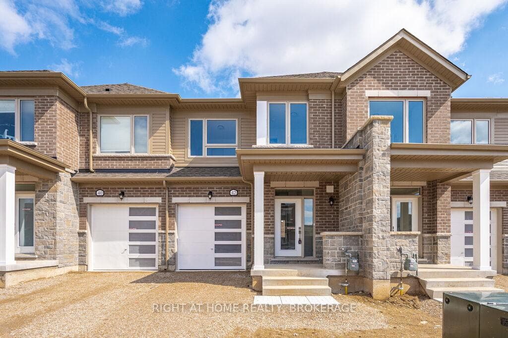 42 Edminston Drive photo 1