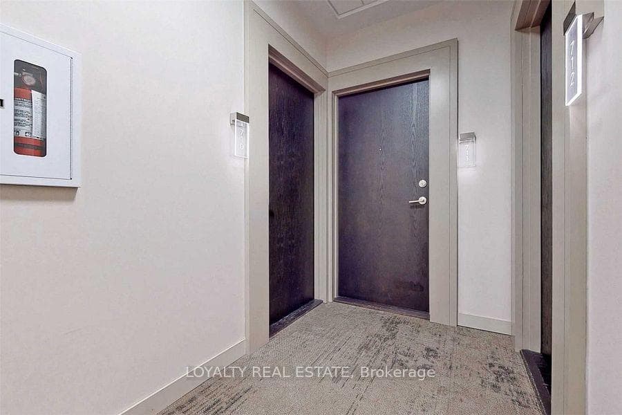 200 Sackville Street Unit 710 photo 8