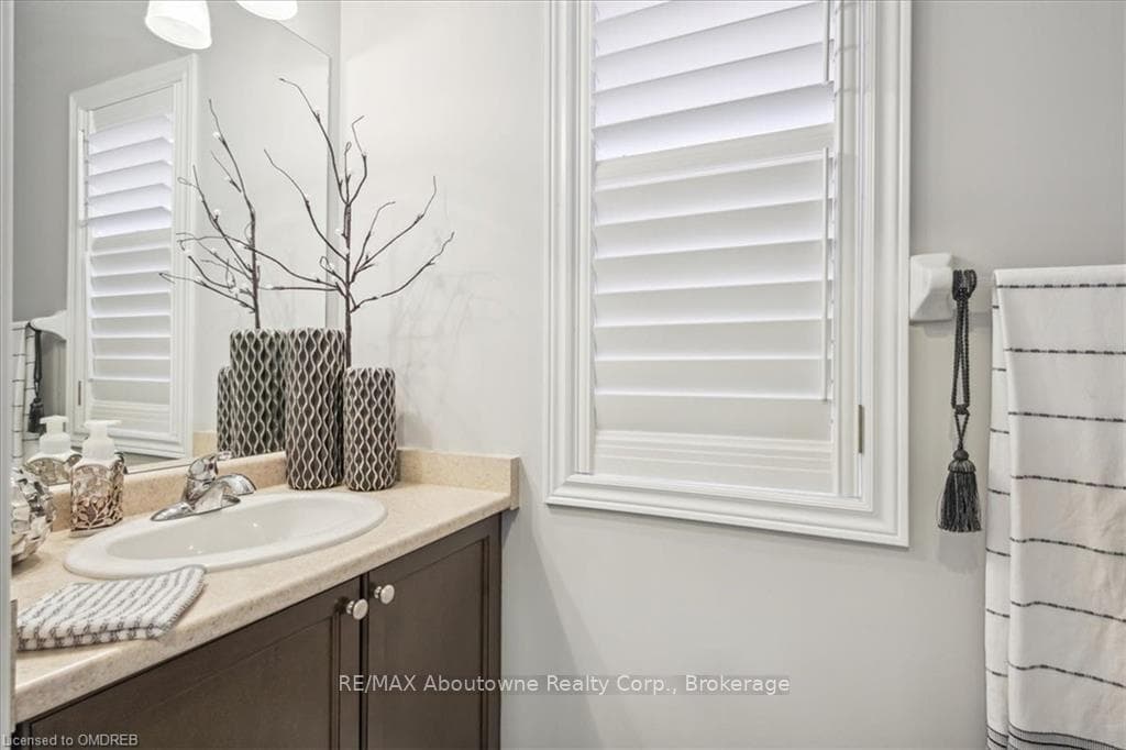 131 LEADERSHIP Drive photo 18