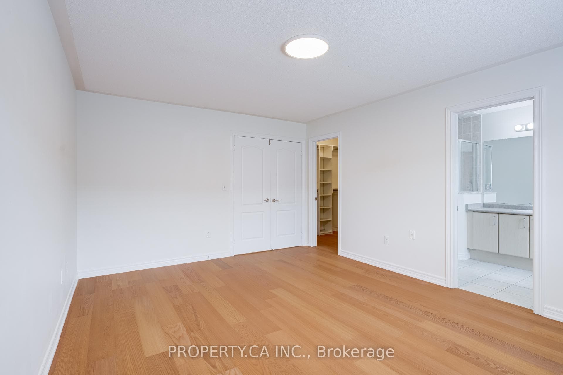 3347 Eglinton Avenue photo 24