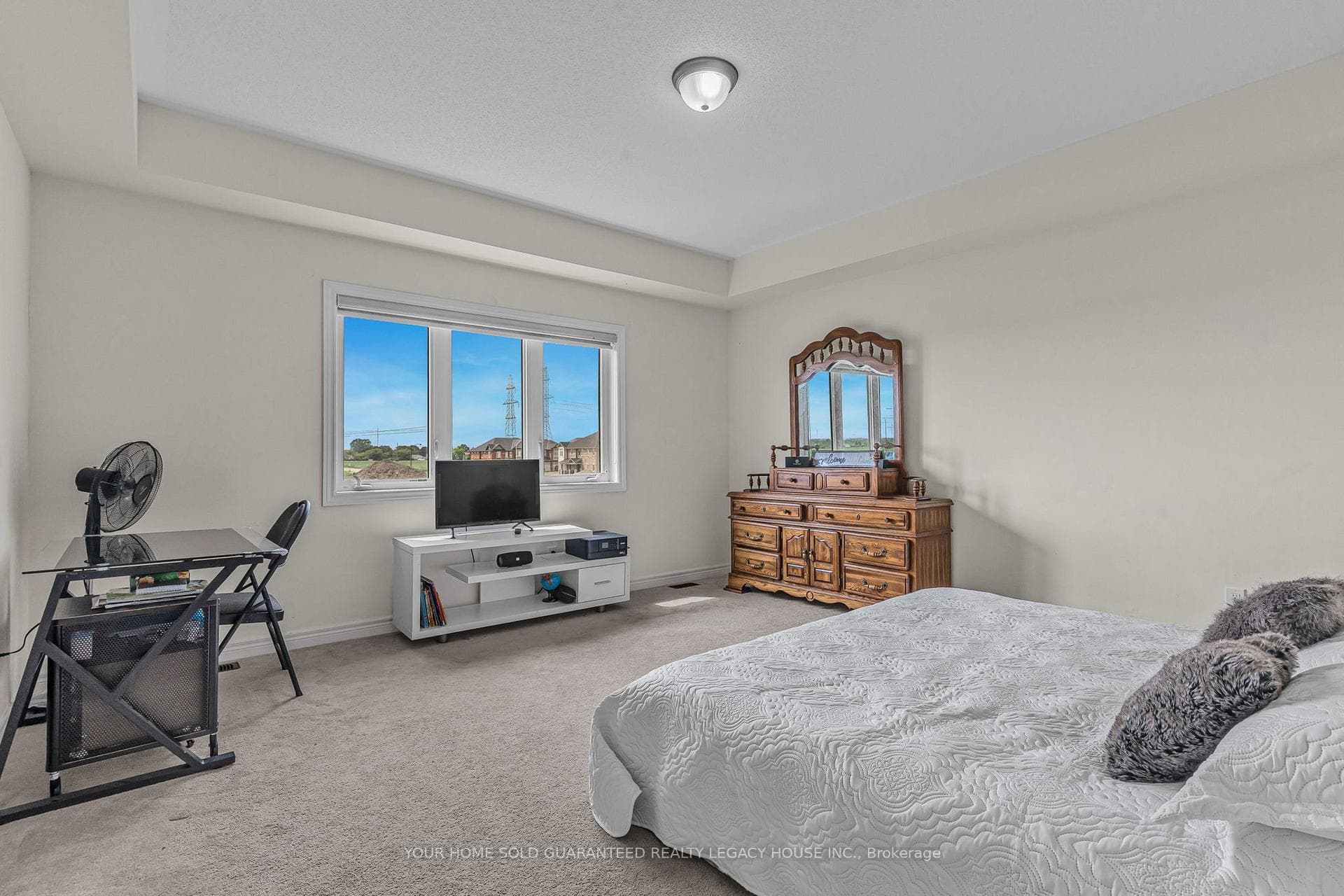 87 Homestead Way photo 13