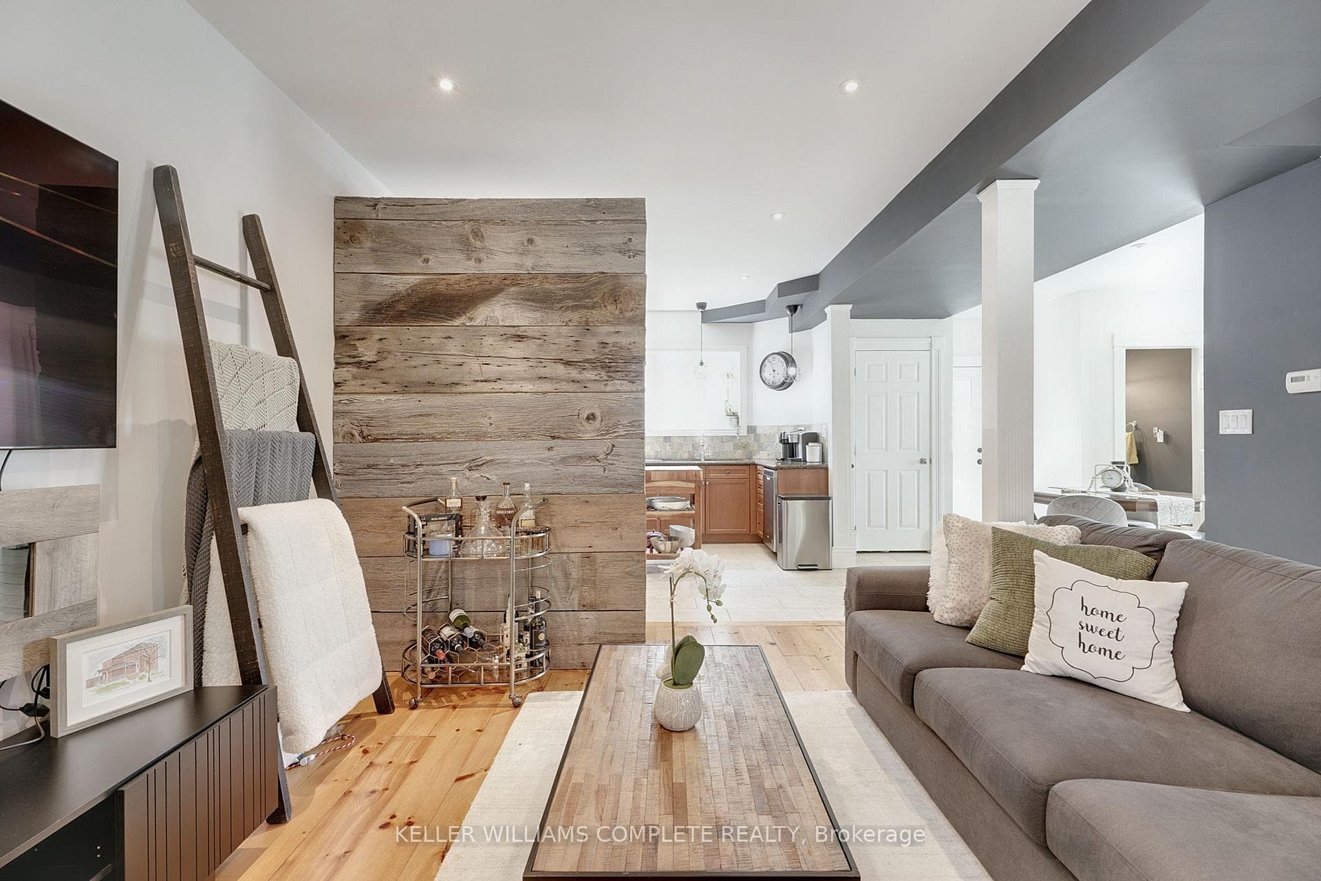 131 Drummond Street photo 15