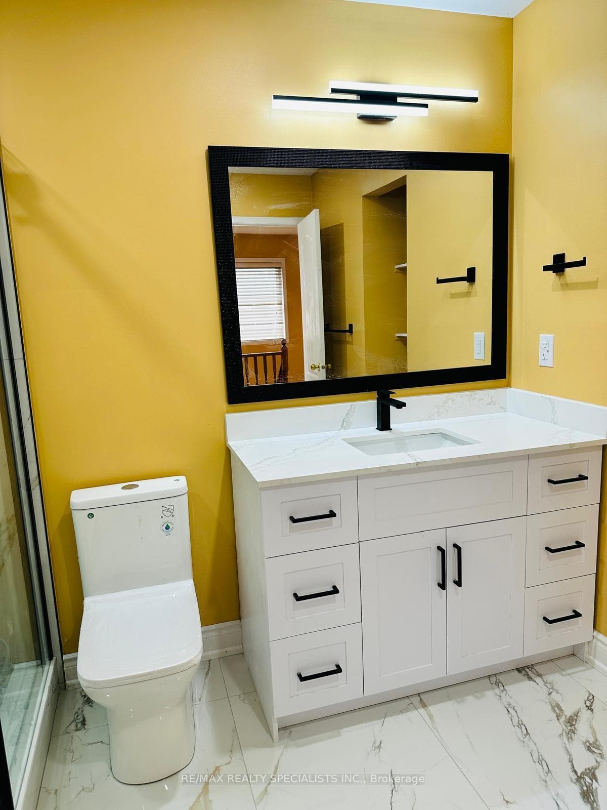 13 Tanglemere Crescent photo 14