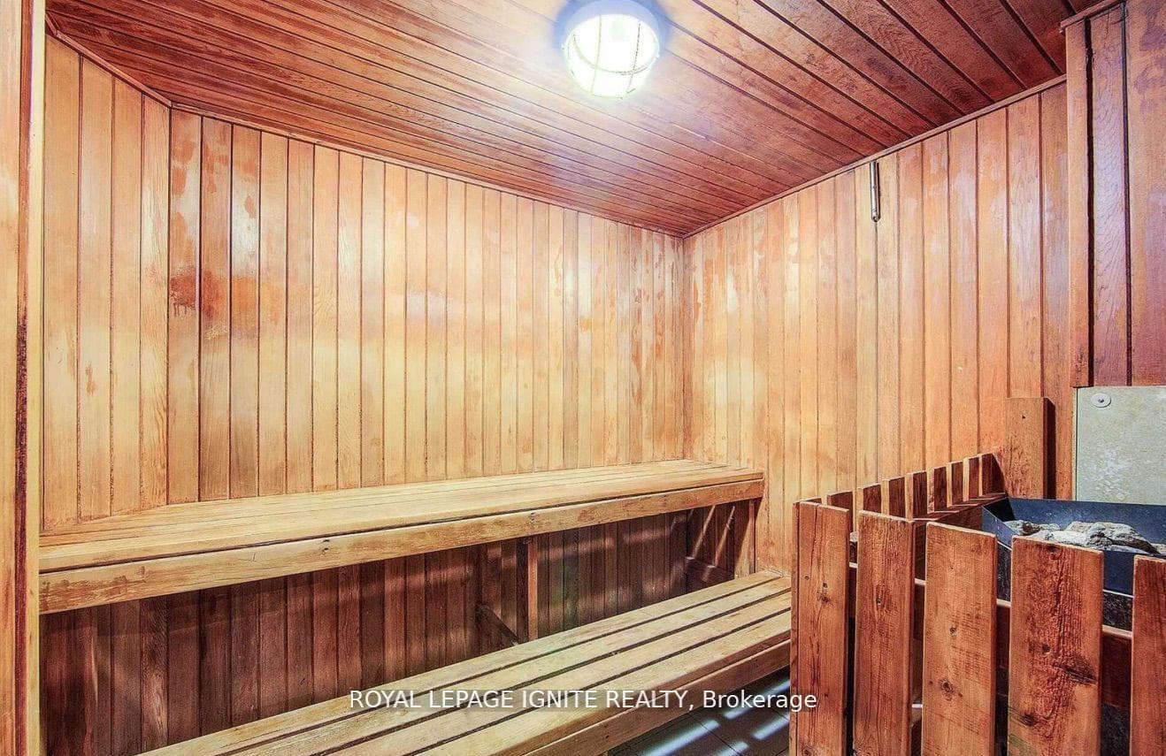 400 Mclevin Avenue Unit 402 photo 33