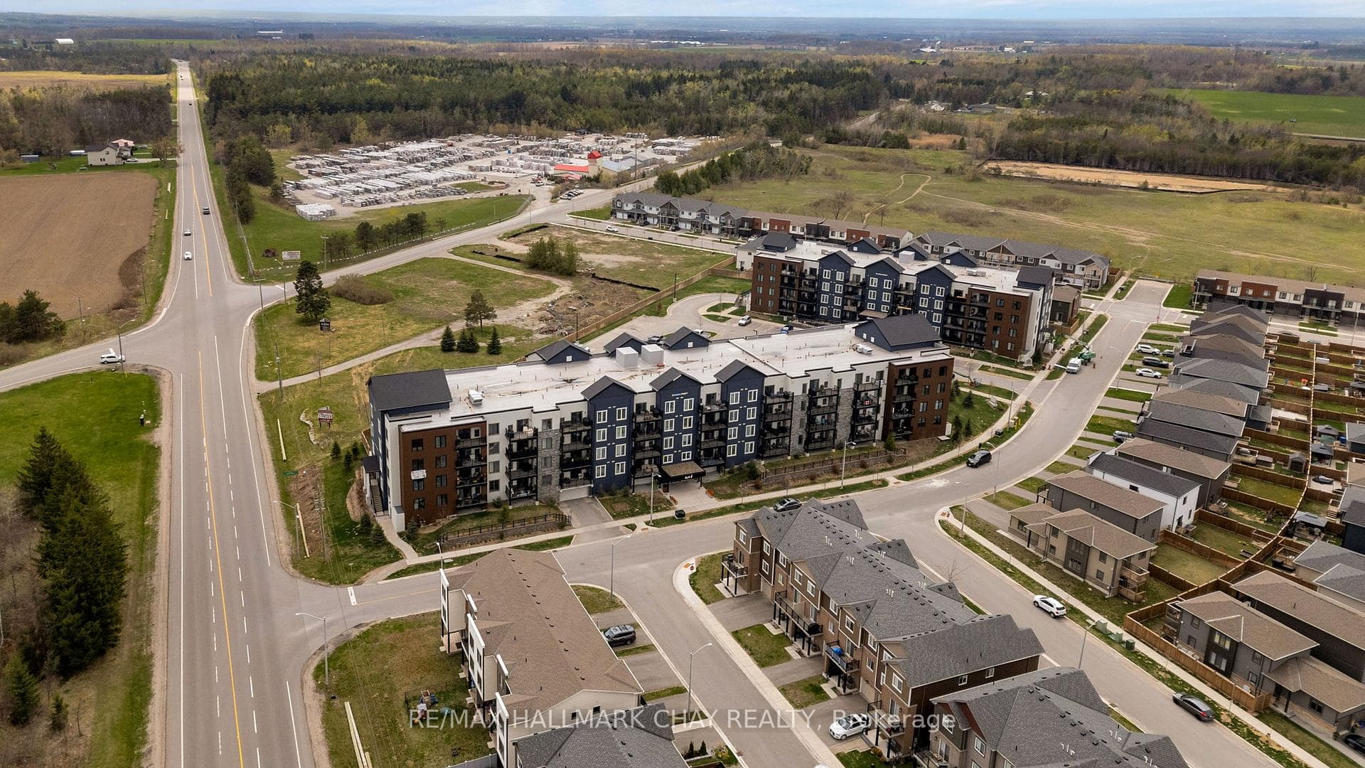 54 Koda St #401, Barrie, ON