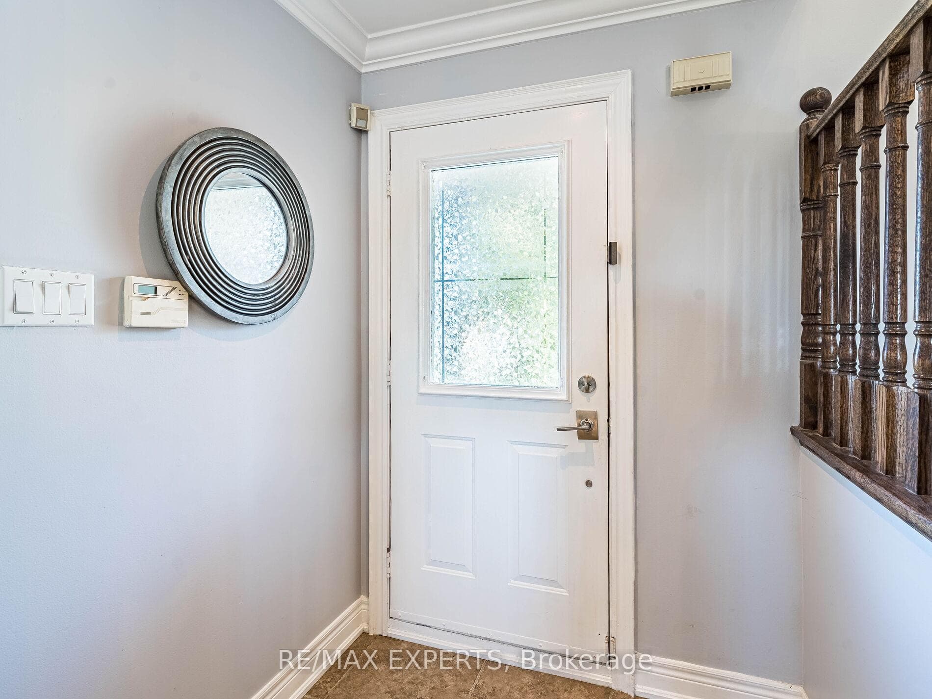 20 Foxchase Drive photo 6