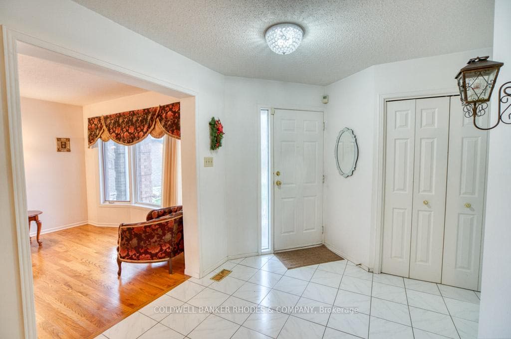 75 Dossetter Way photo 2