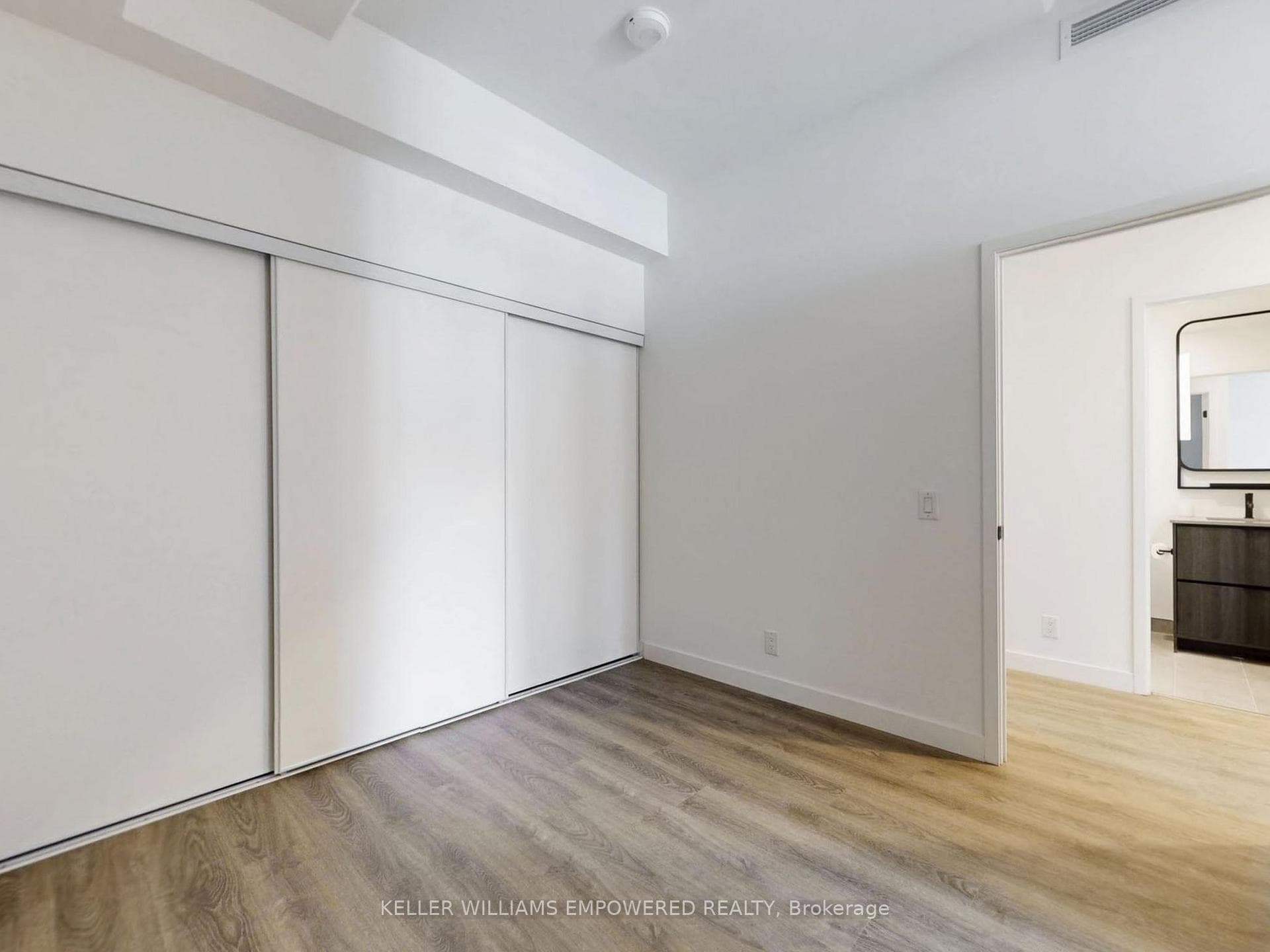 1050 Eastern Avenue Unit 826 photo 18