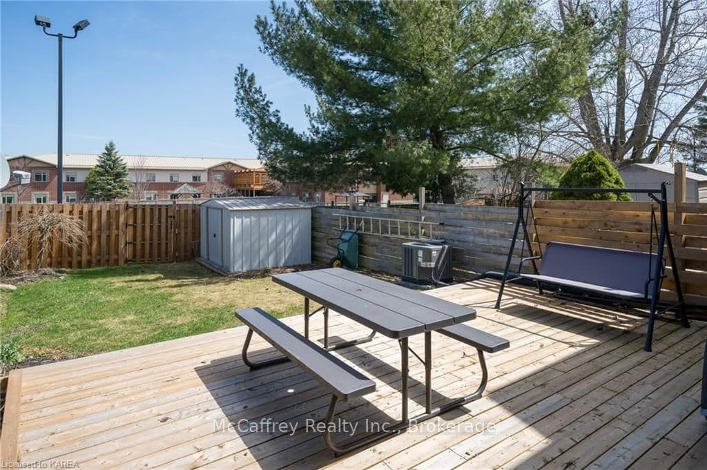 55 WINCHESTER Drive photo 25