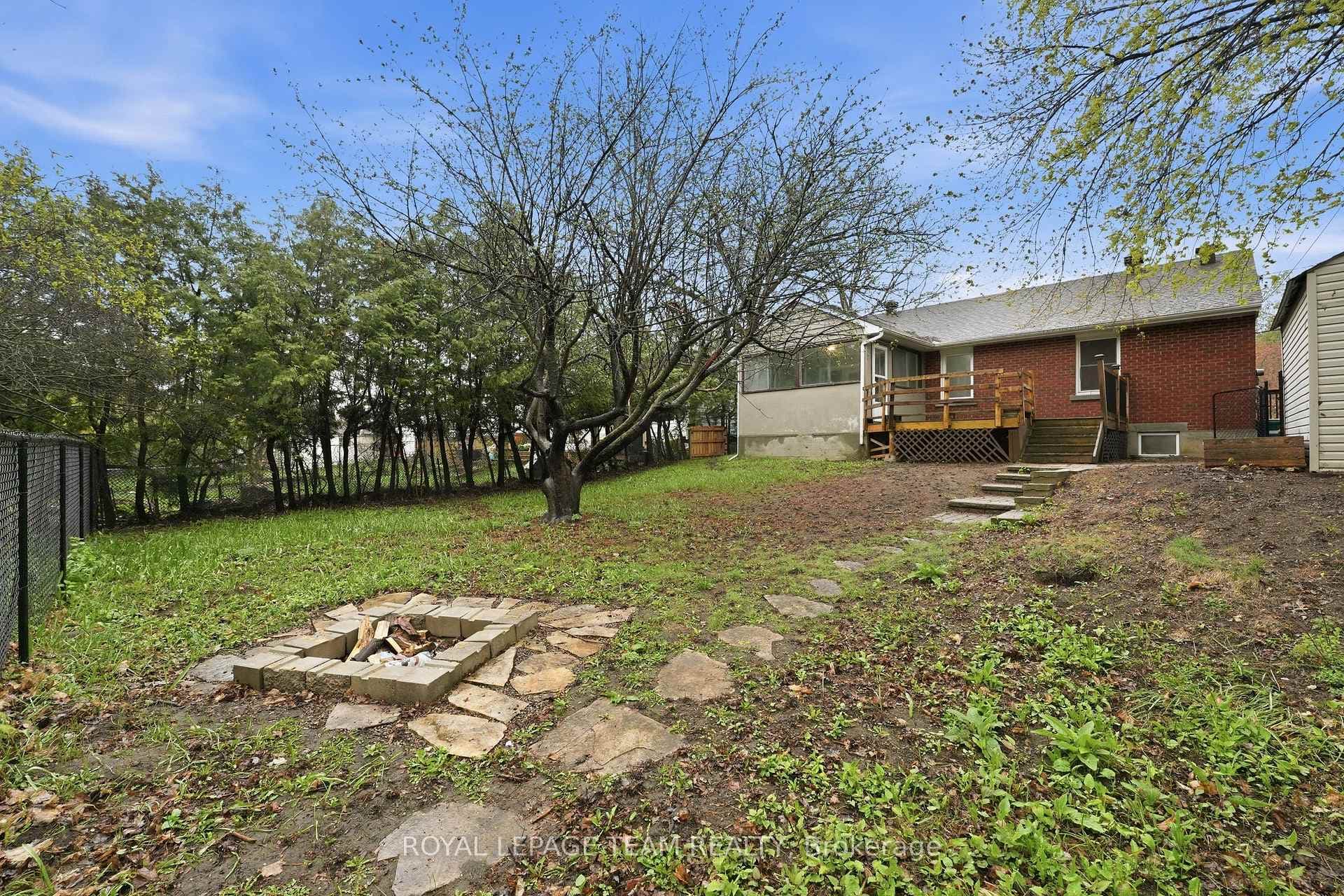 49 Crownhill Street photo 38
