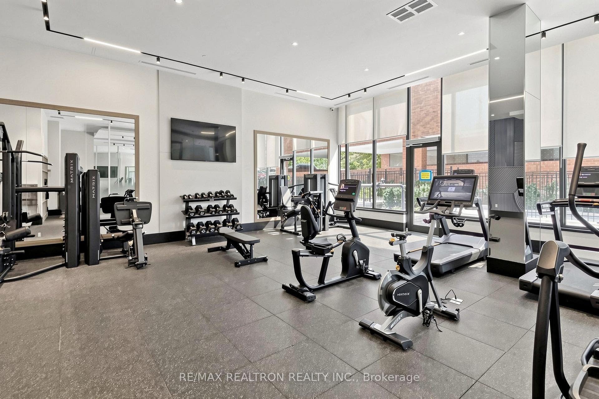 250 Lawrence Avenue Unit 701 photo 48
