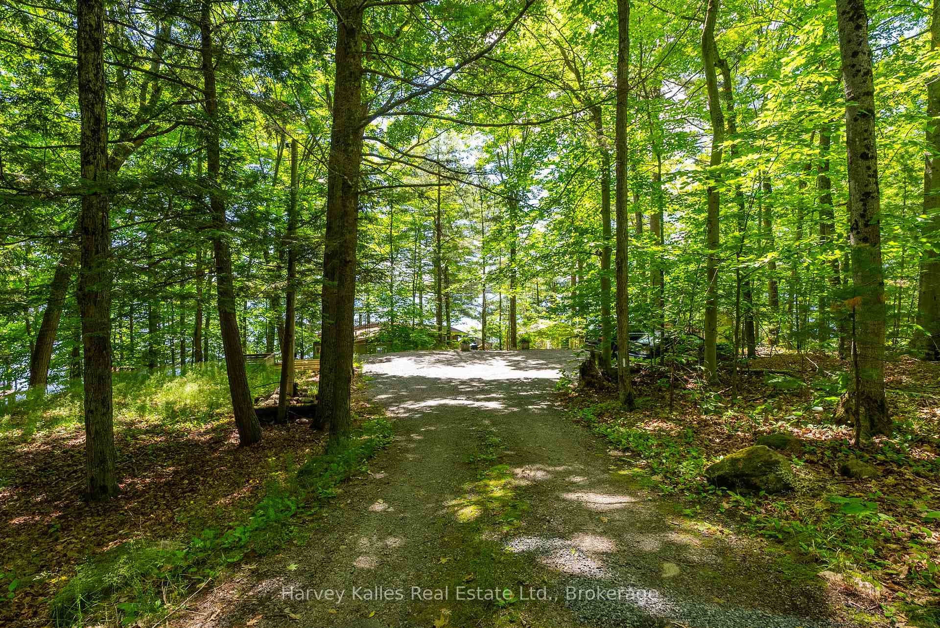 1043 Muskoka Crescent Road photo 15