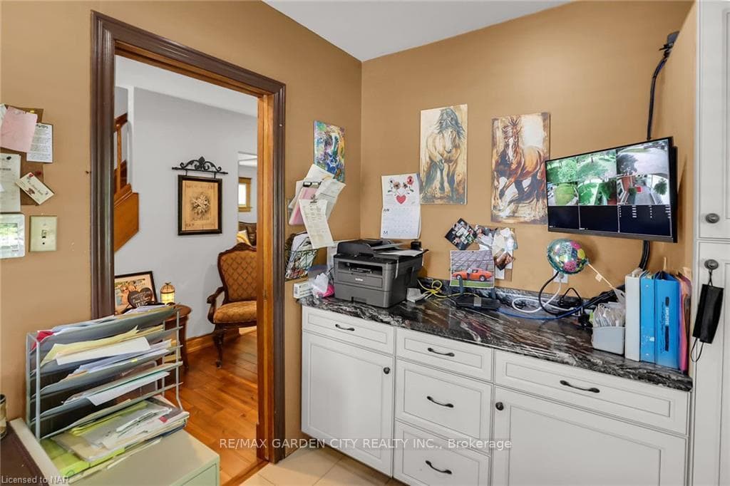 2374 Mewburn Road photo 27