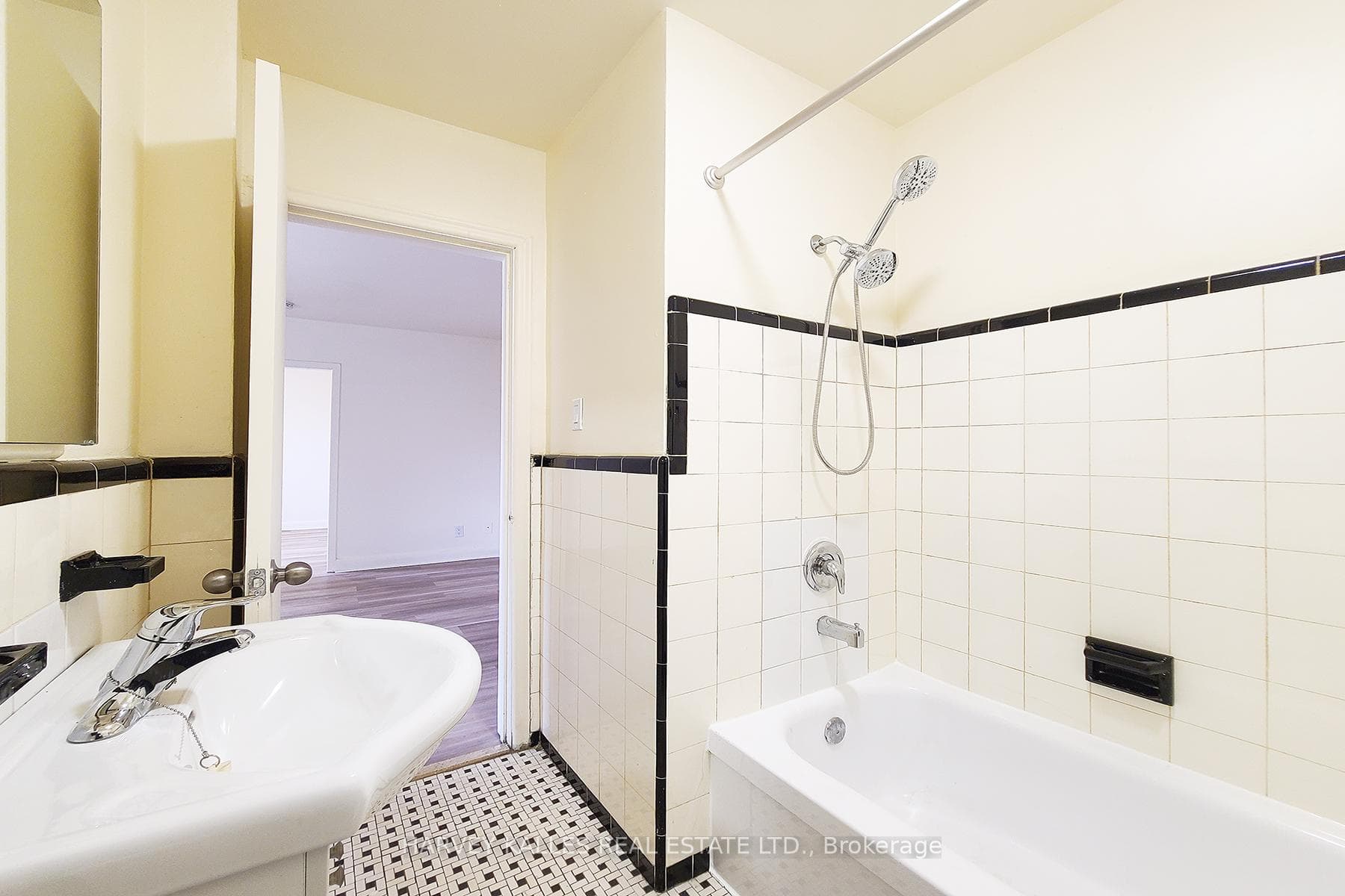 650 Dawes Road Unit 304 photo 11