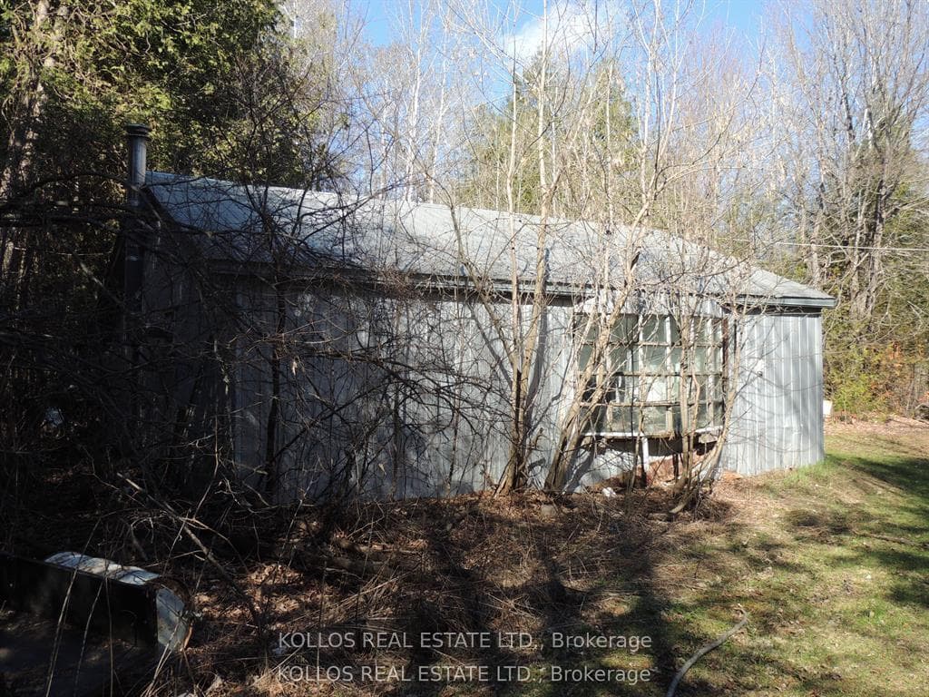 Garage/ Shed