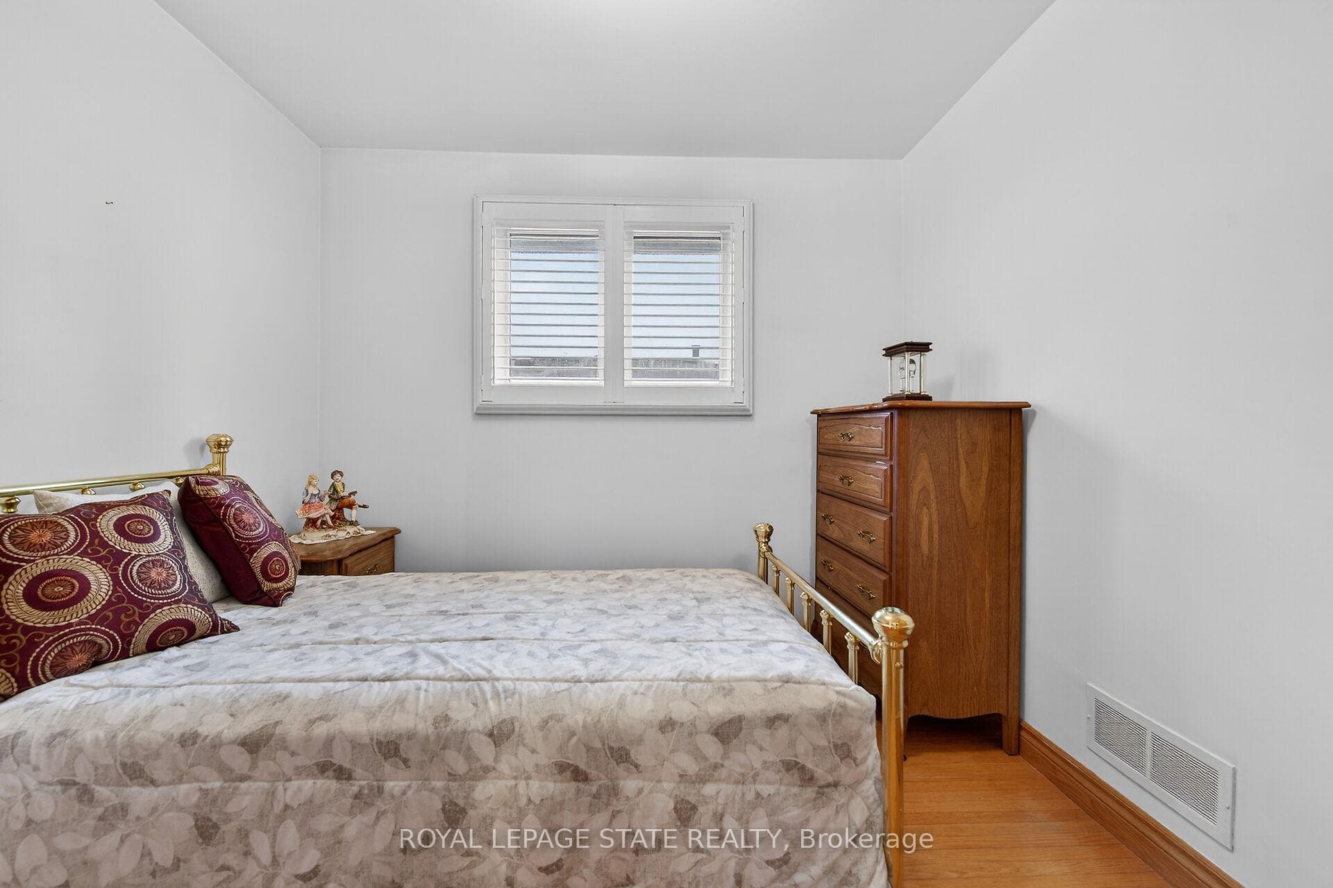 15 Fairington Crescent photo 30