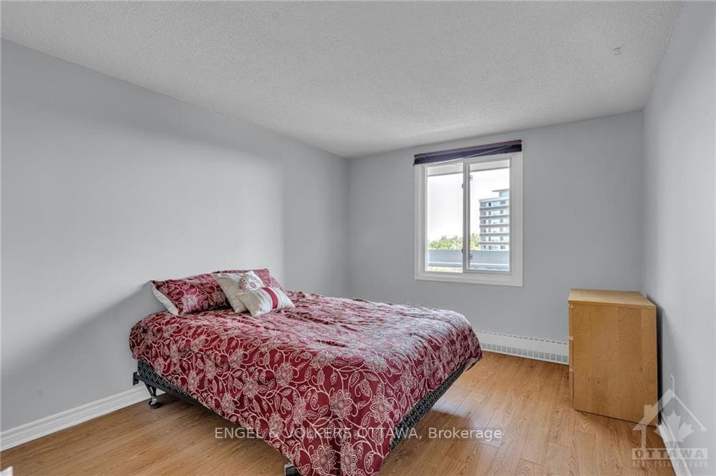 1081 AMBLESIDE Drive Unit 712 photo 15