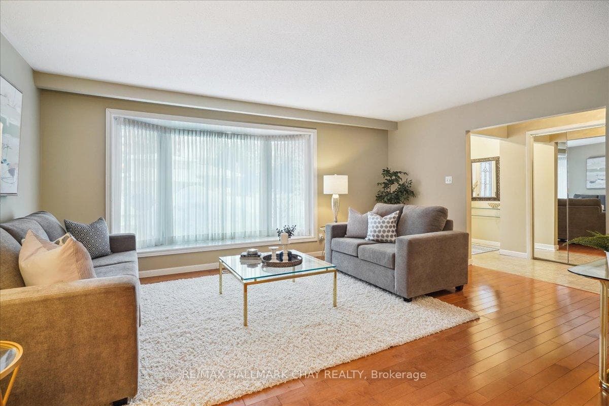53 Roslyn Road photo 8