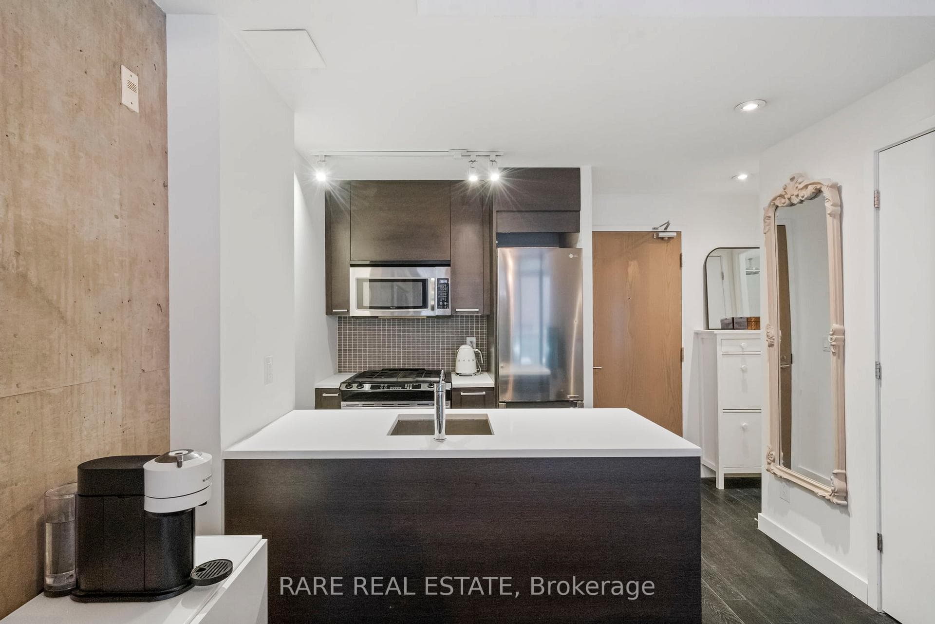 90 Broadview Avenue Unit 414 photo 10