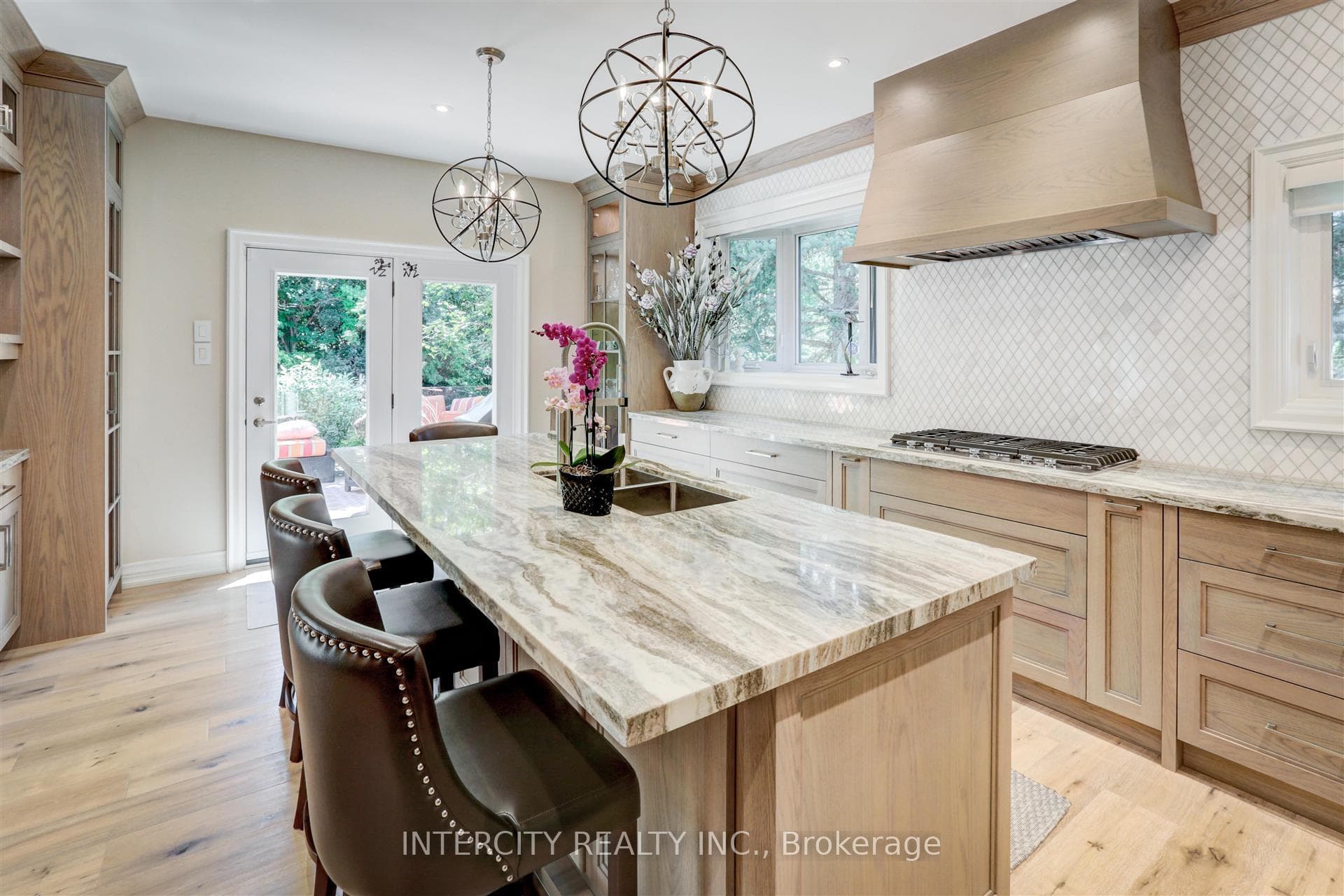 321 Vaughan Mills Road photo 16