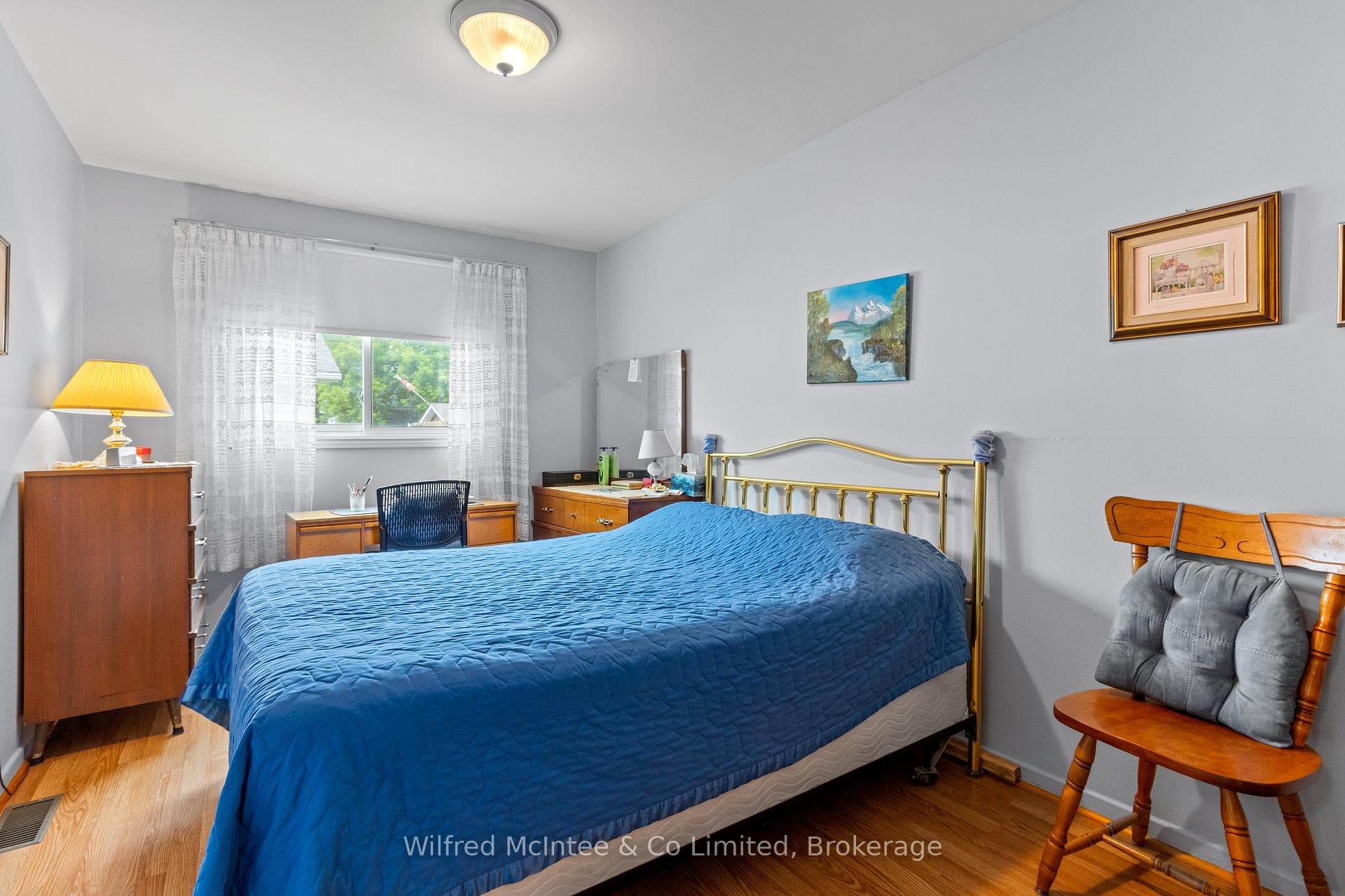 455 Bruce Street photo 28