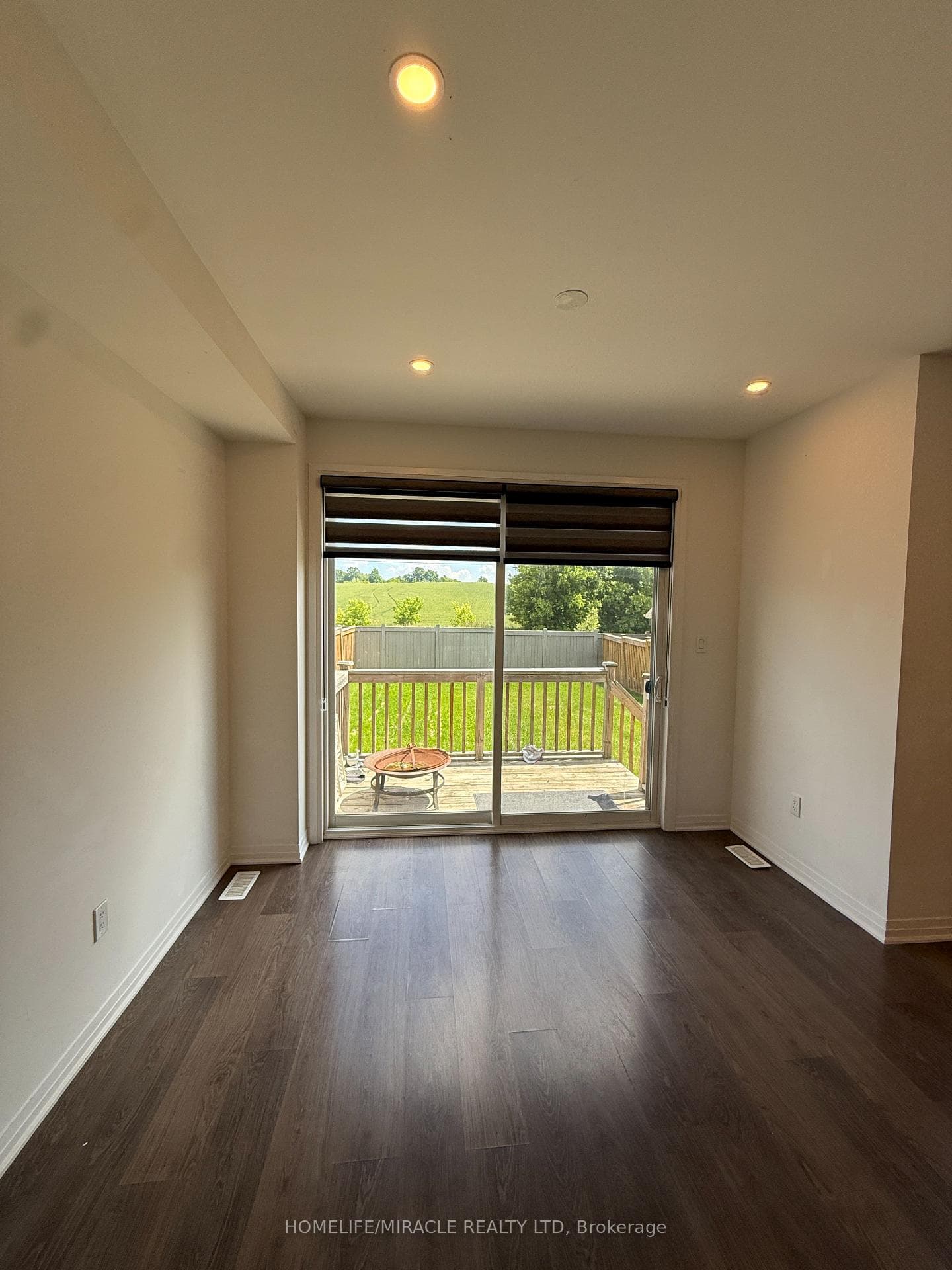 17 Casserley Crescent photo 22