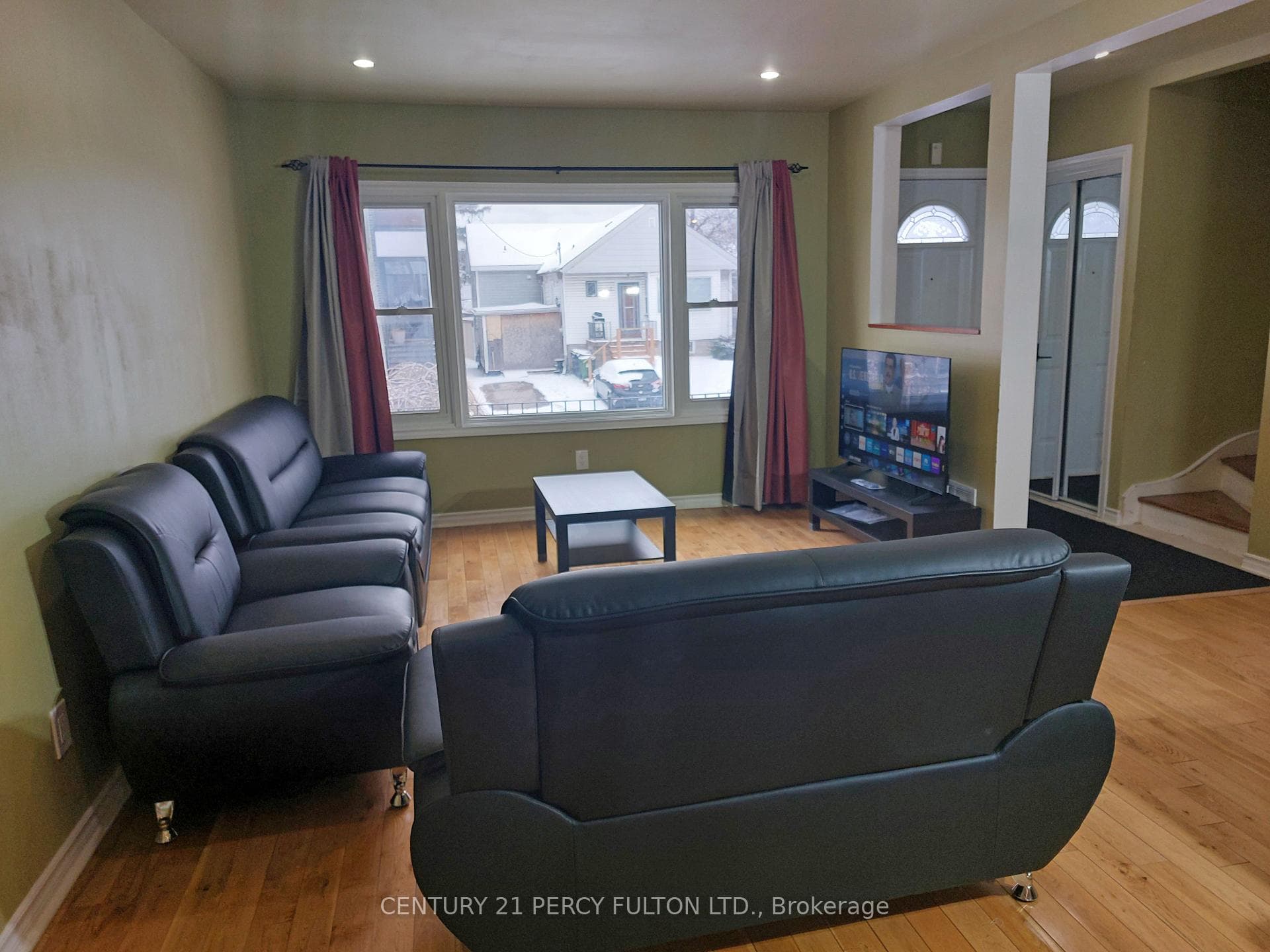98 Westbourne Avenue photo 2