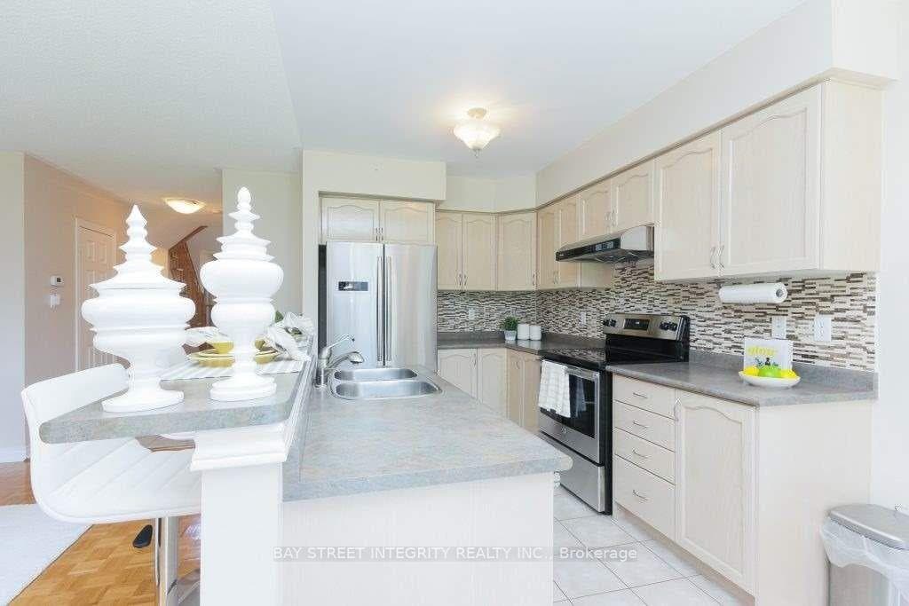 150 Valentina Drive photo 7