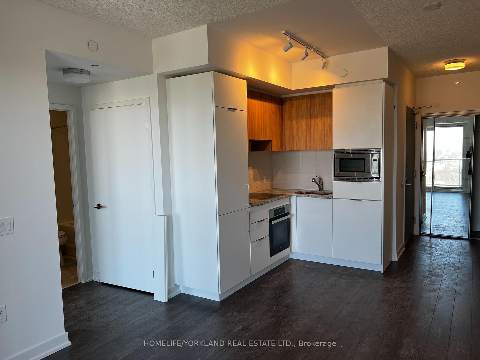 50 O'neill Road Unit 2105 photo 2