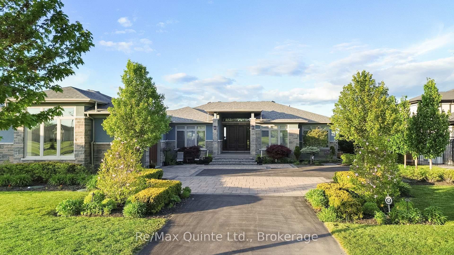89 Navigation Drive photo 1