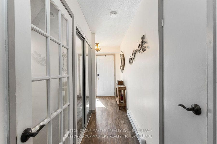 19 MacPherson Avenue Unit 28 photo 8