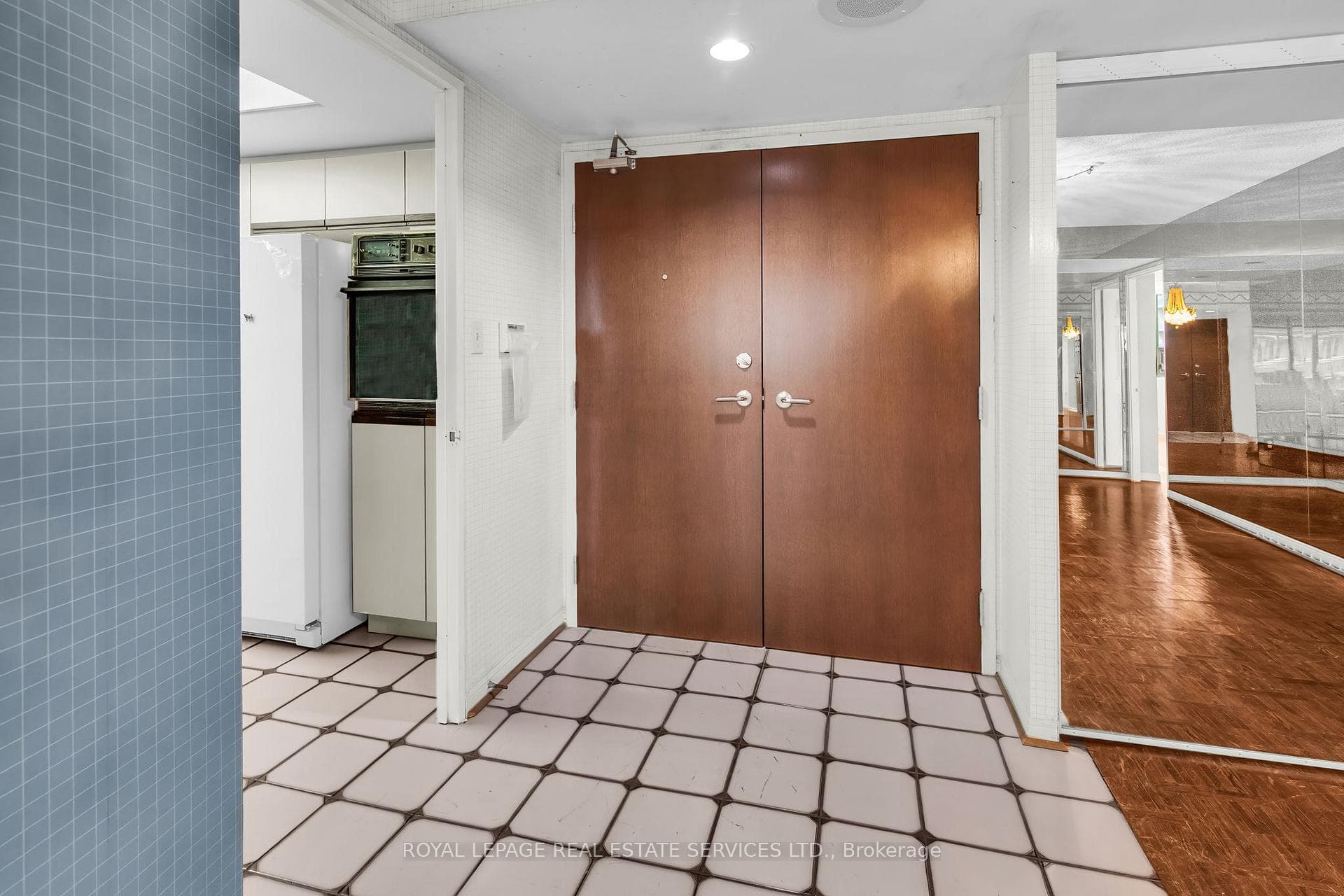 71 Charles Street Unit 1103 photo 3