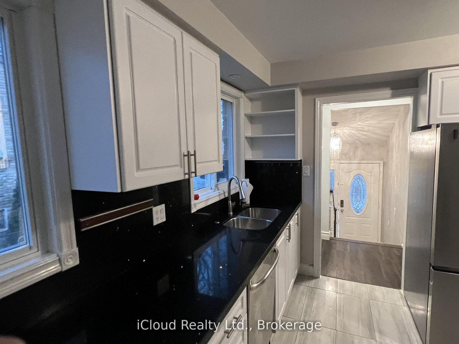 30 Salisbury Circle photo 5
