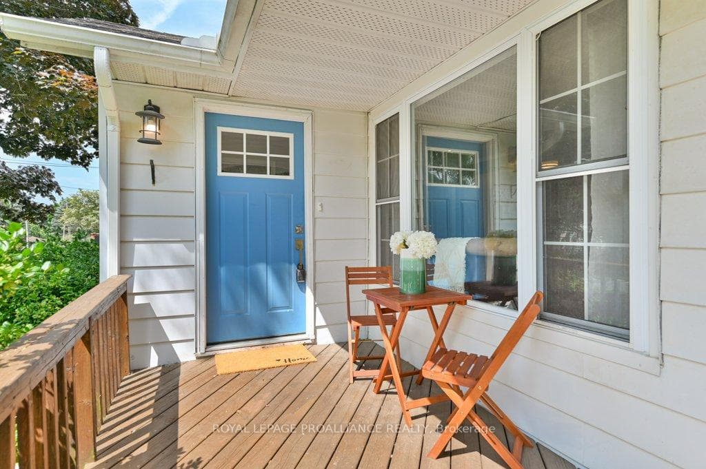 8 Napoleon Street photo 6