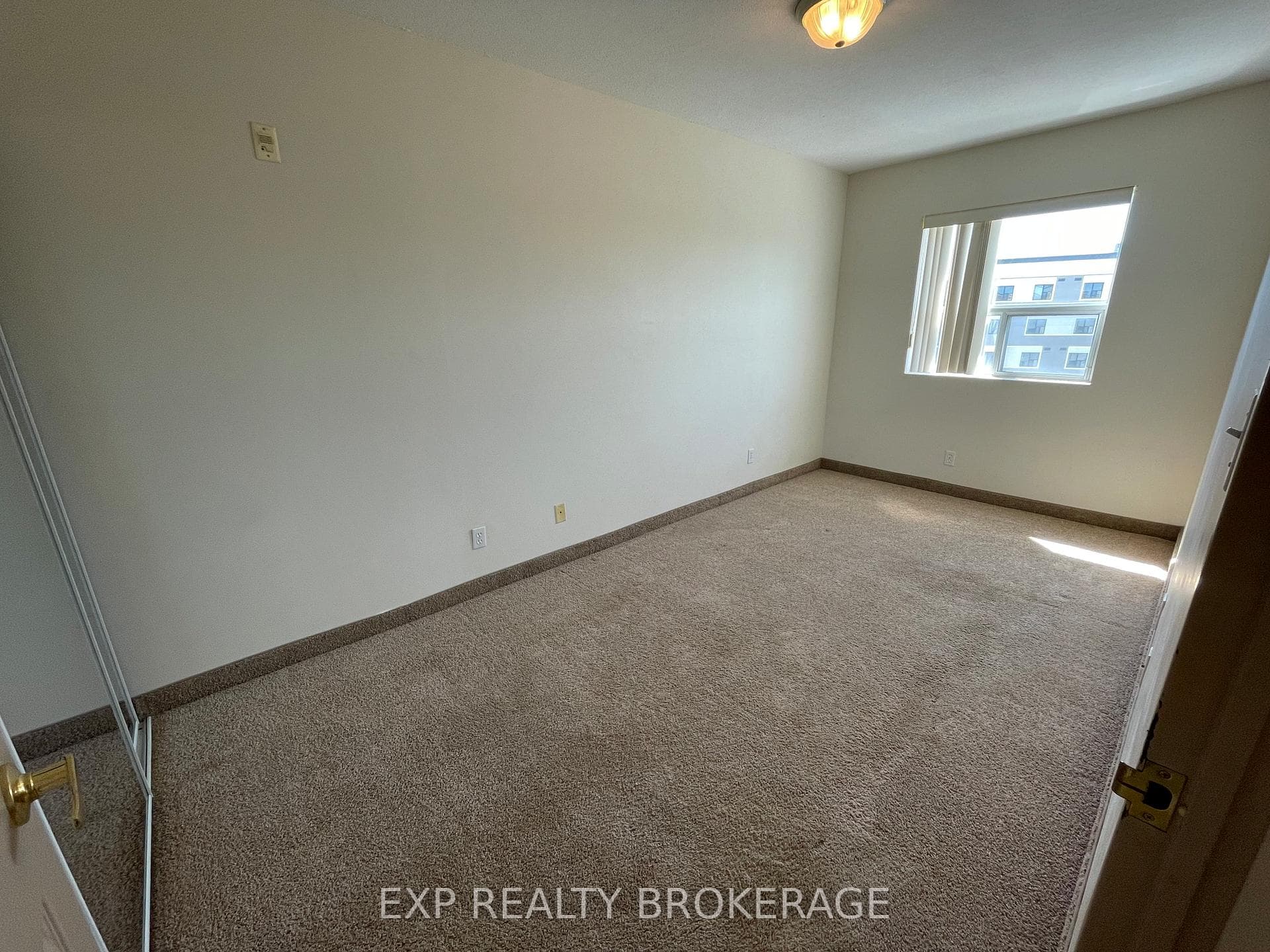 593 STRASBURG Road Unit 808 photo 7