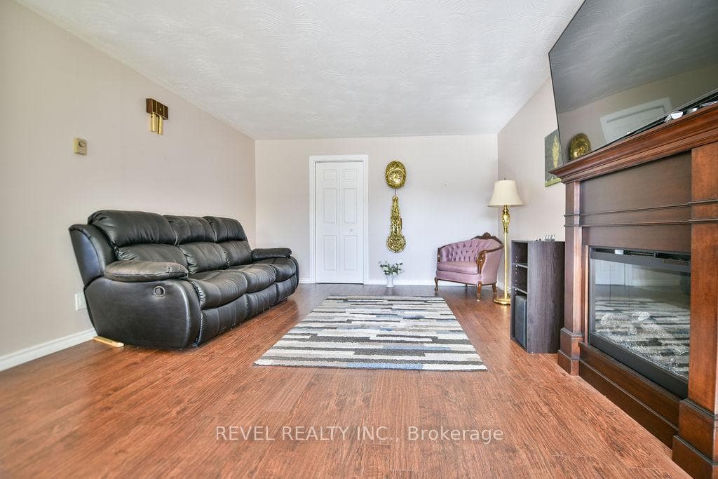 459 Pine Street photo 16