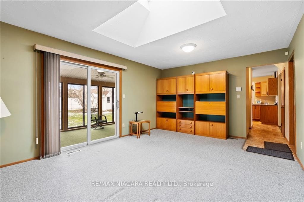 35 Lindbergh Drive photo 15