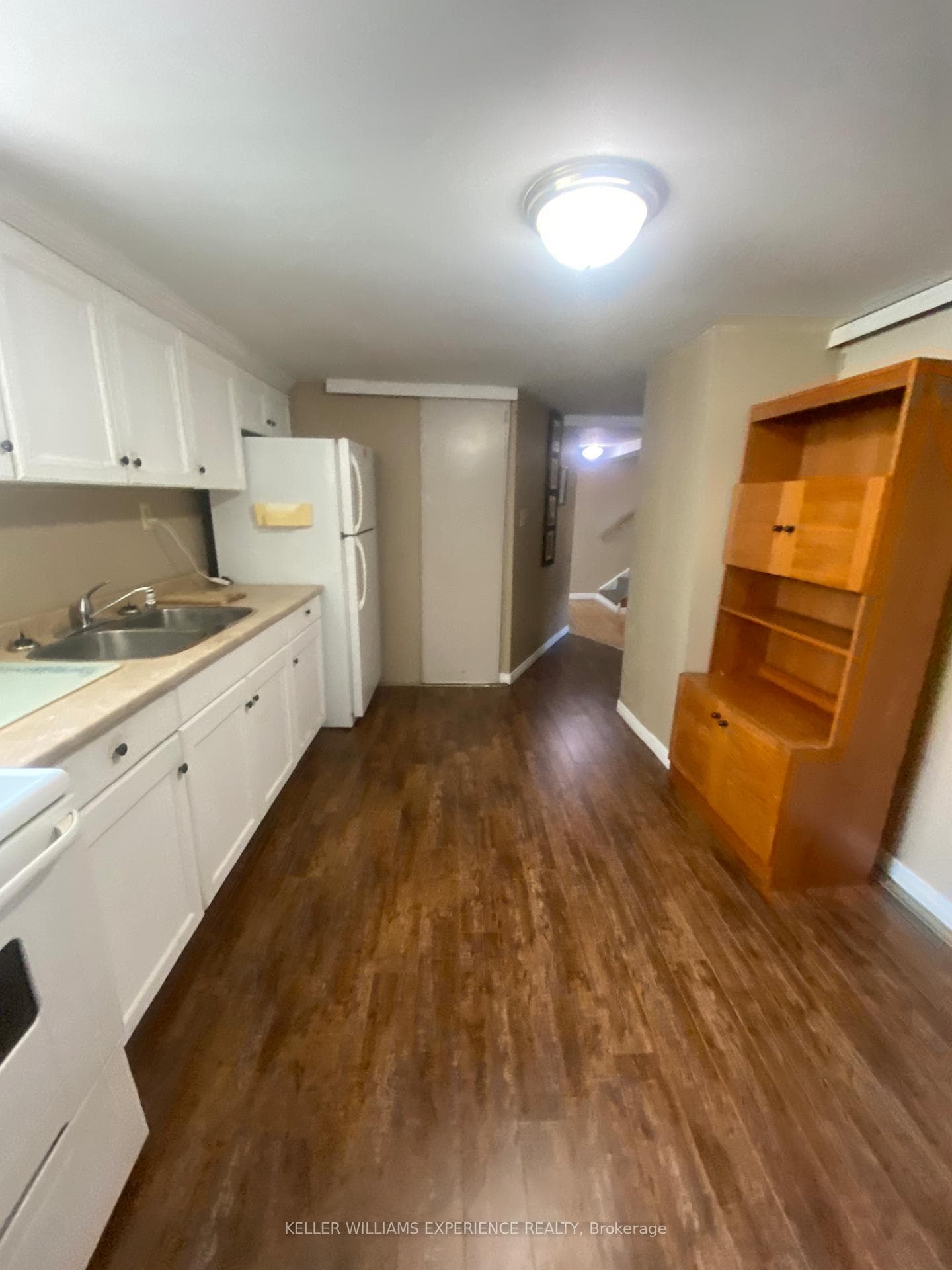 116 Huronia Road photo 22