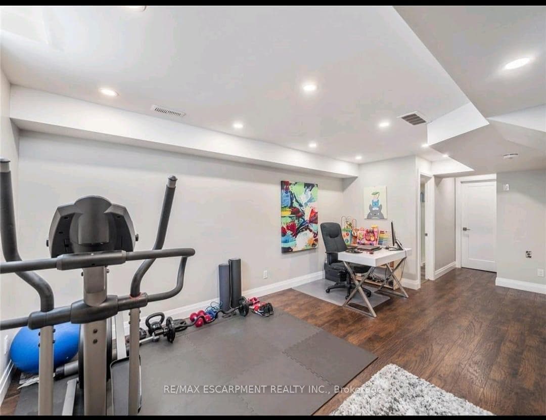 79 GREENWICH Avenue photo 18