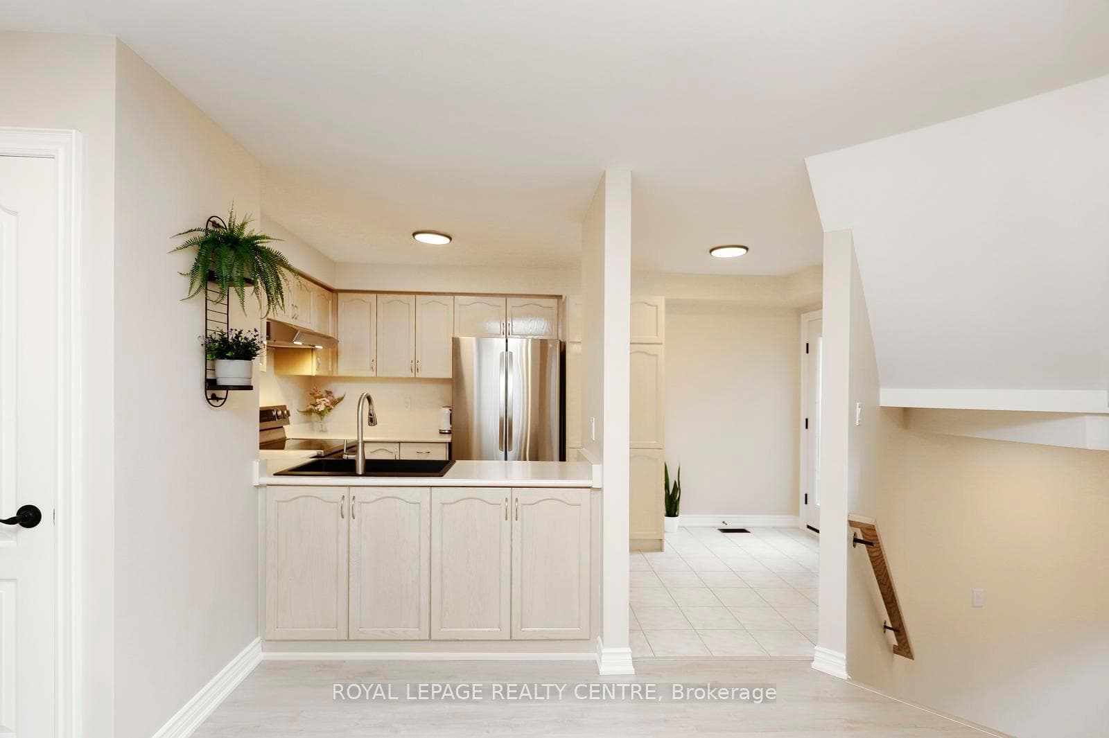 156 Chudleigh Street photo 10