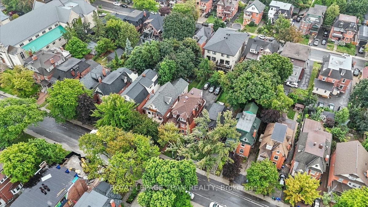 152 Glebe Avenue photo 17