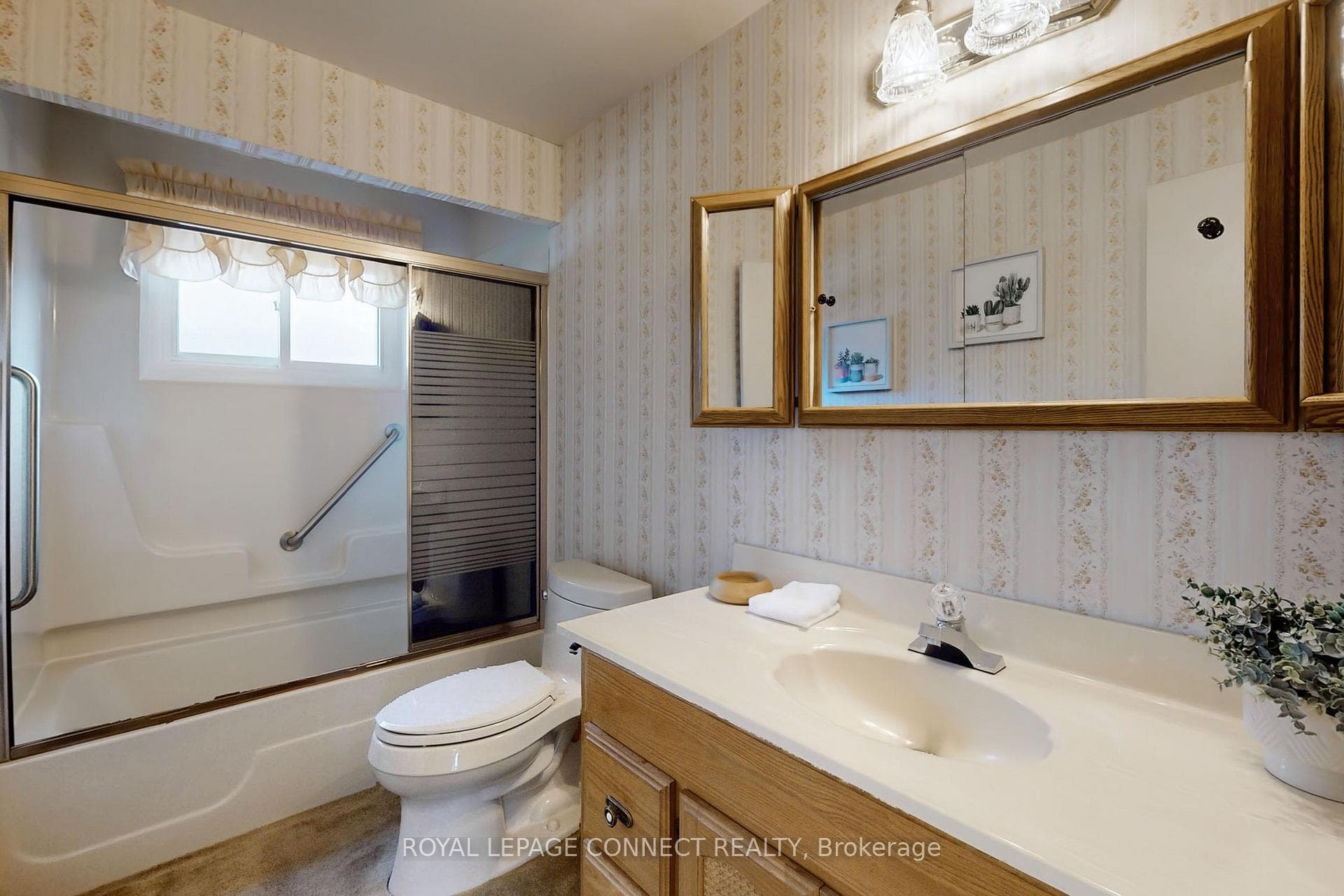 52 Bledlow Manor Drive photo 19
