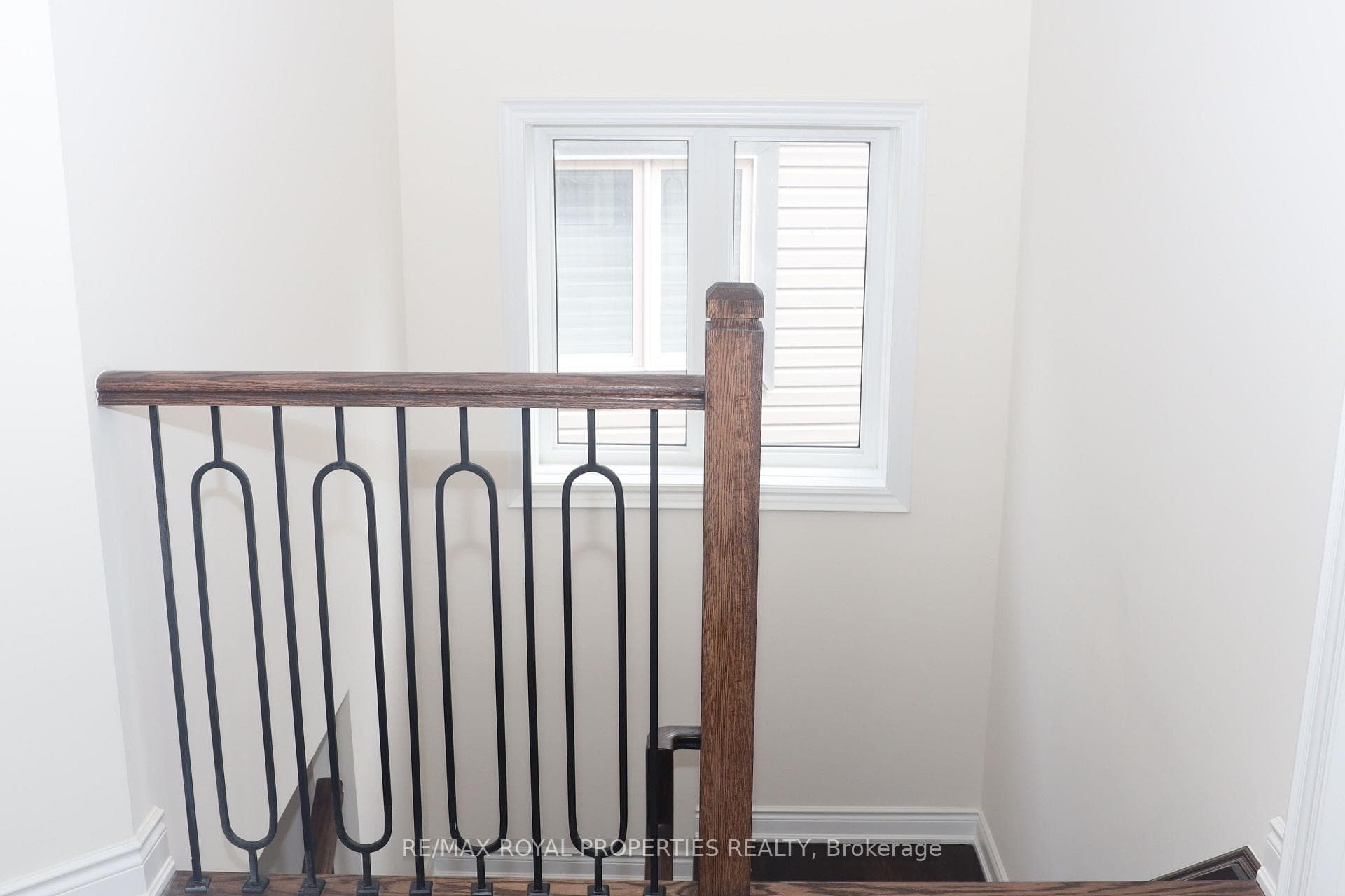 308 Coronation Road photo 17