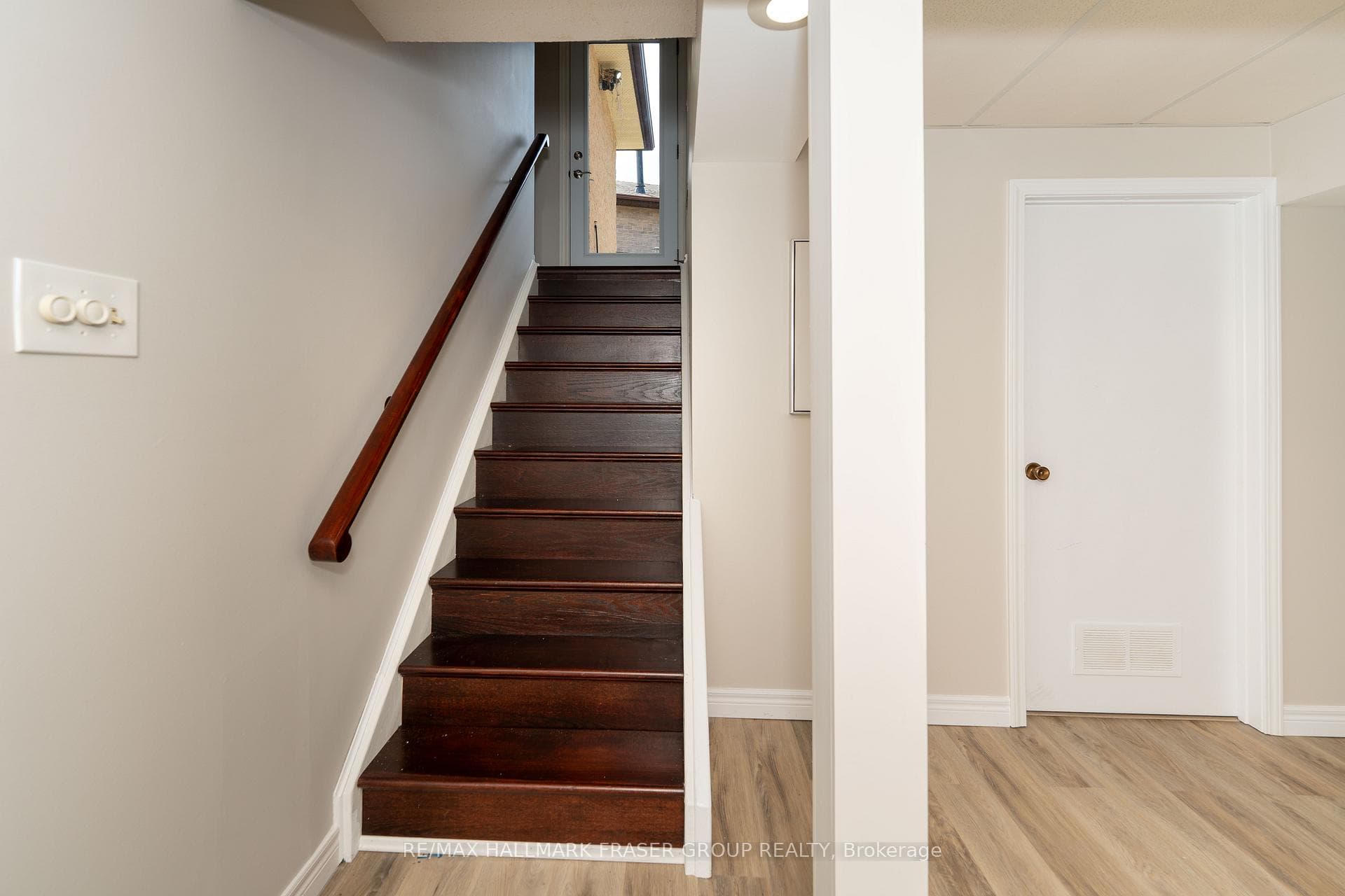 59 Regency Crescent photo 19