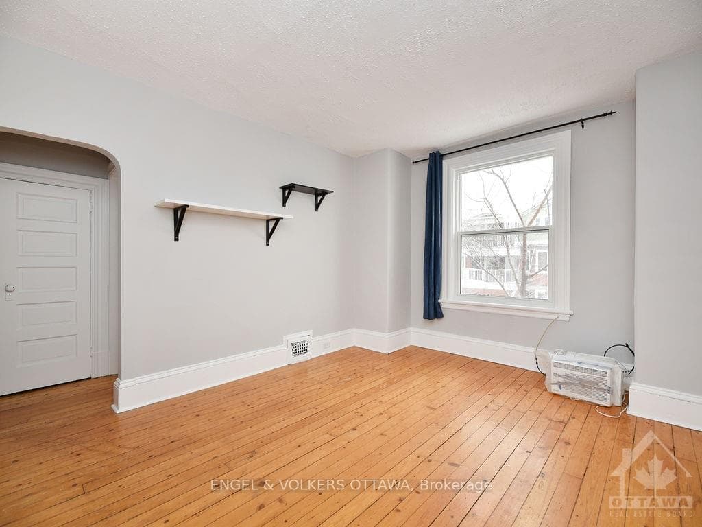 81 THIRD Avenue Unit 2 photo 6