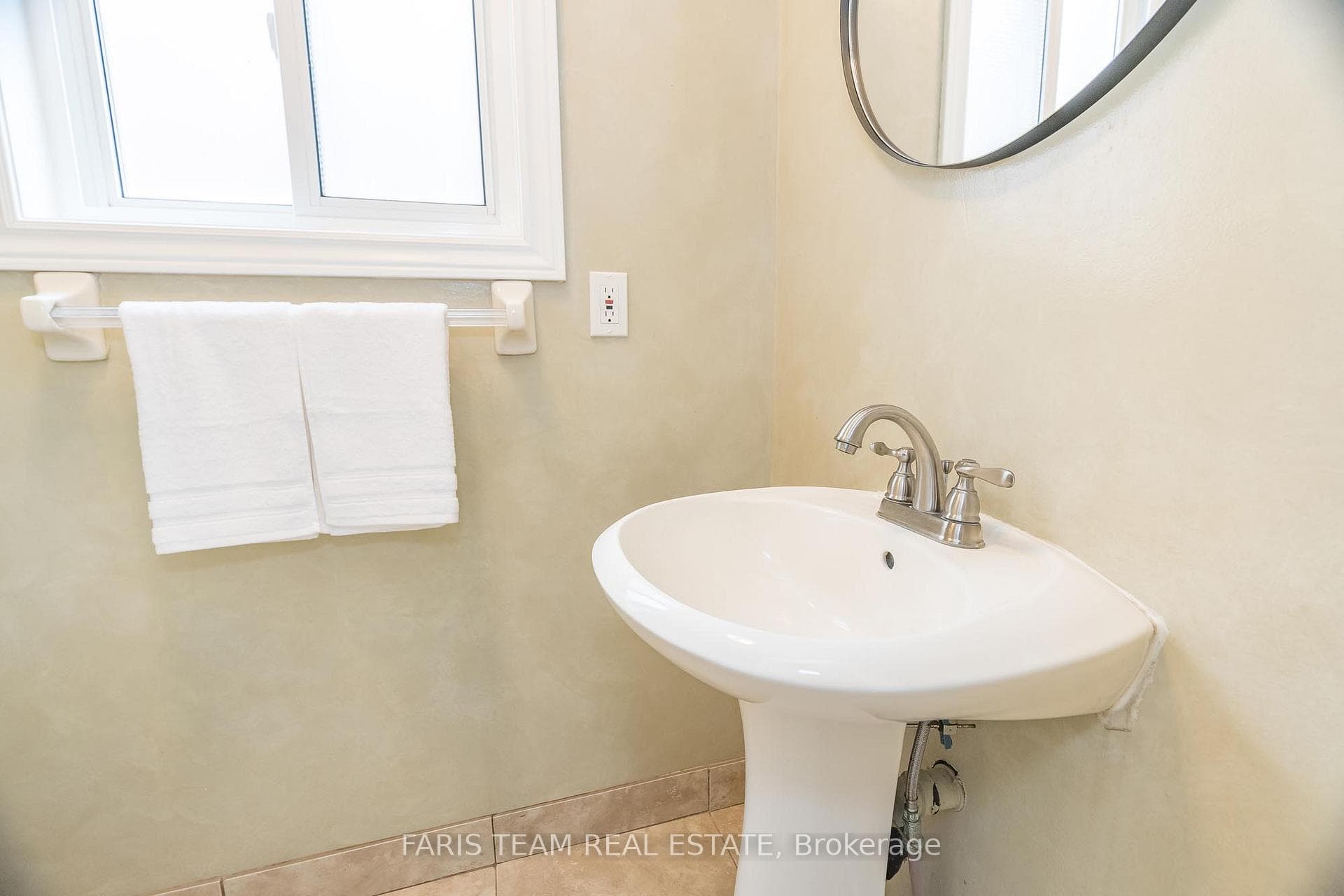 19 Sumac Street photo 13